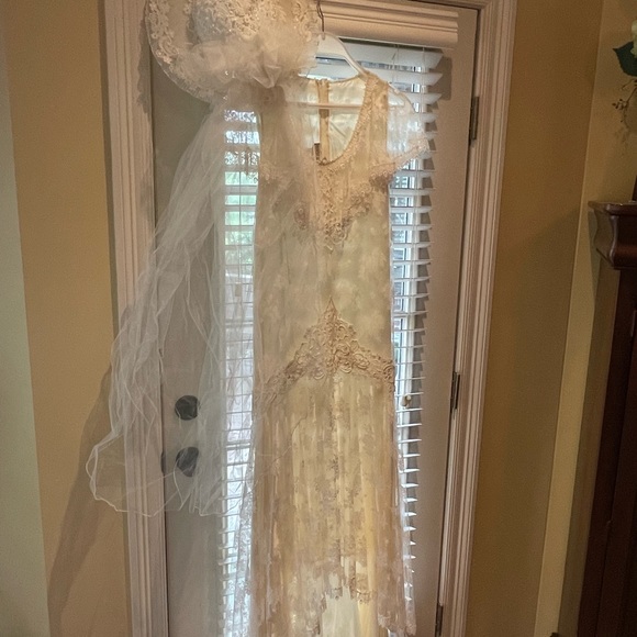 Country Elegance Dresses & Skirts - Country Elegance formal gown with hat